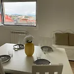 Magnífico Piso Con Gran Terraza En Centro De Apartamento Vigo
