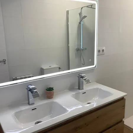 Magnifico Piso Con Gran Terraza En Centro De 比戈